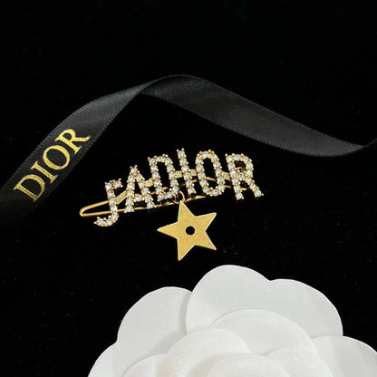 HAIR CLIP
MASTER✨
60 DHS🇦🇪🇦🇪
LIMITED PIECES
WITH BOX AND PAPER BAG🎁🛍️

Zain89
♥️♥️♥️