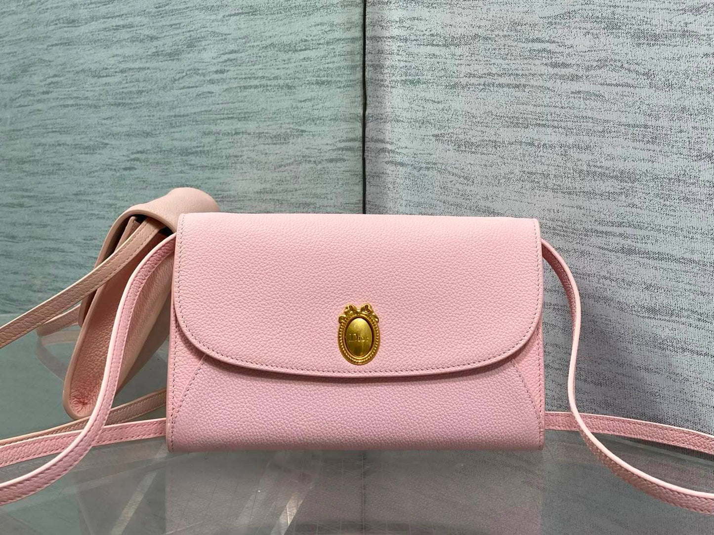 DIOR NEW COLLECTION 💕💕✨
Super master quality 🔥🔥
Available ✨💕💕
With full packing 📦🎀
For Price 👇 WhatsApp✅
0568585901 
0507557372
0552275751 Owner Zain 👌

Zain252
♥️♥️♥️