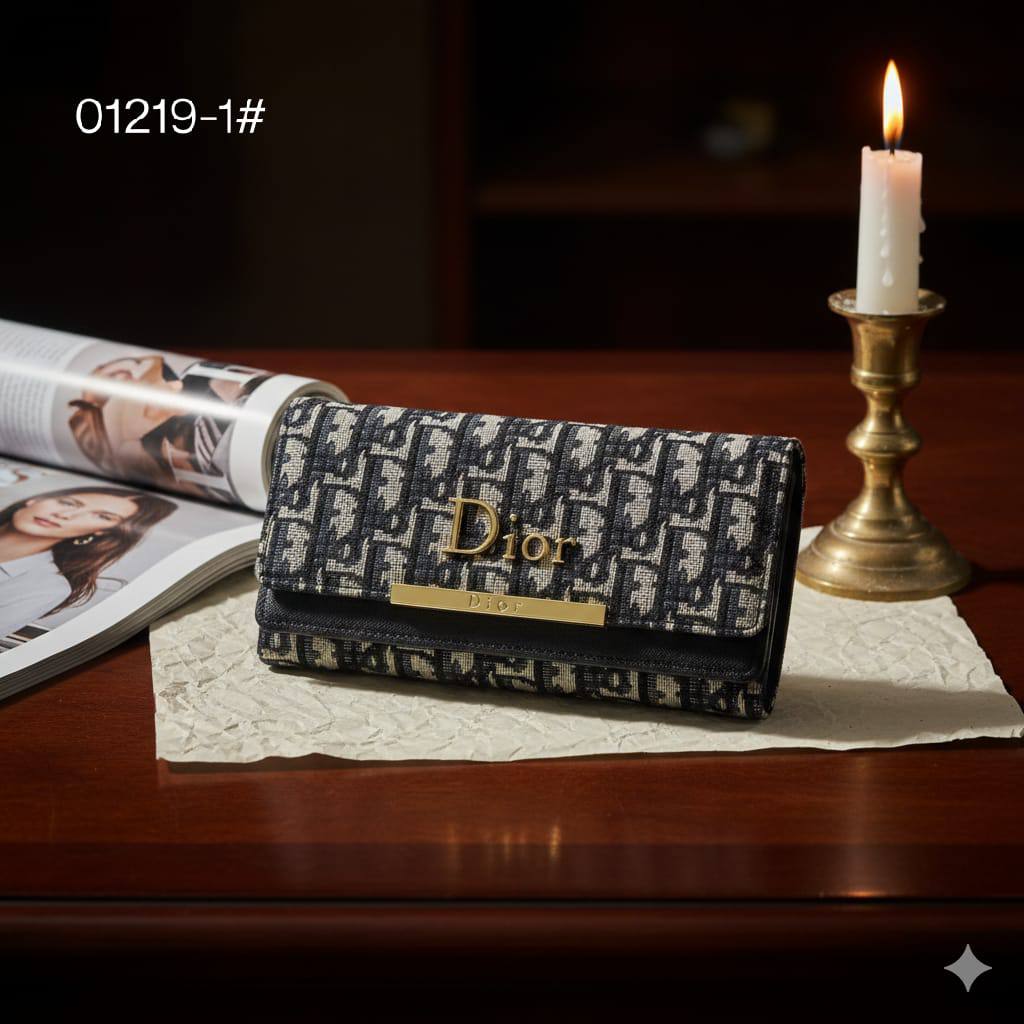 TRI-FOLD 𝗟𝗢𝗡𝗚 WALLET
WITH BOX
🎁🎁🎁

30 dhs❣️

Zain31
♥️♥️♥️