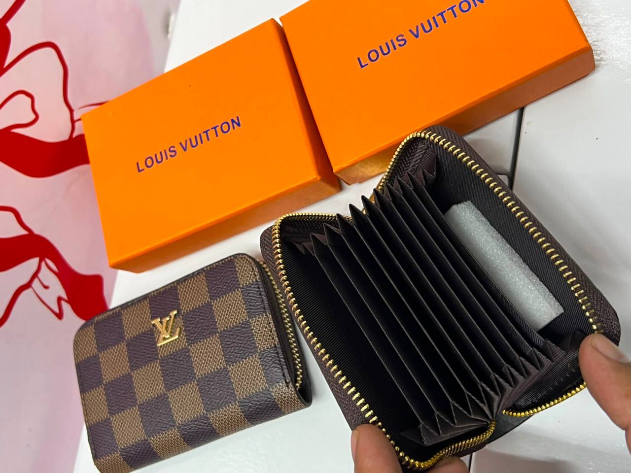 AVAILABLE

 CARDHOLDER 

WITH BOX 

45 dhs🇦🇪🇦🇪🇦🇪
Zain169
♥️♥️♥️