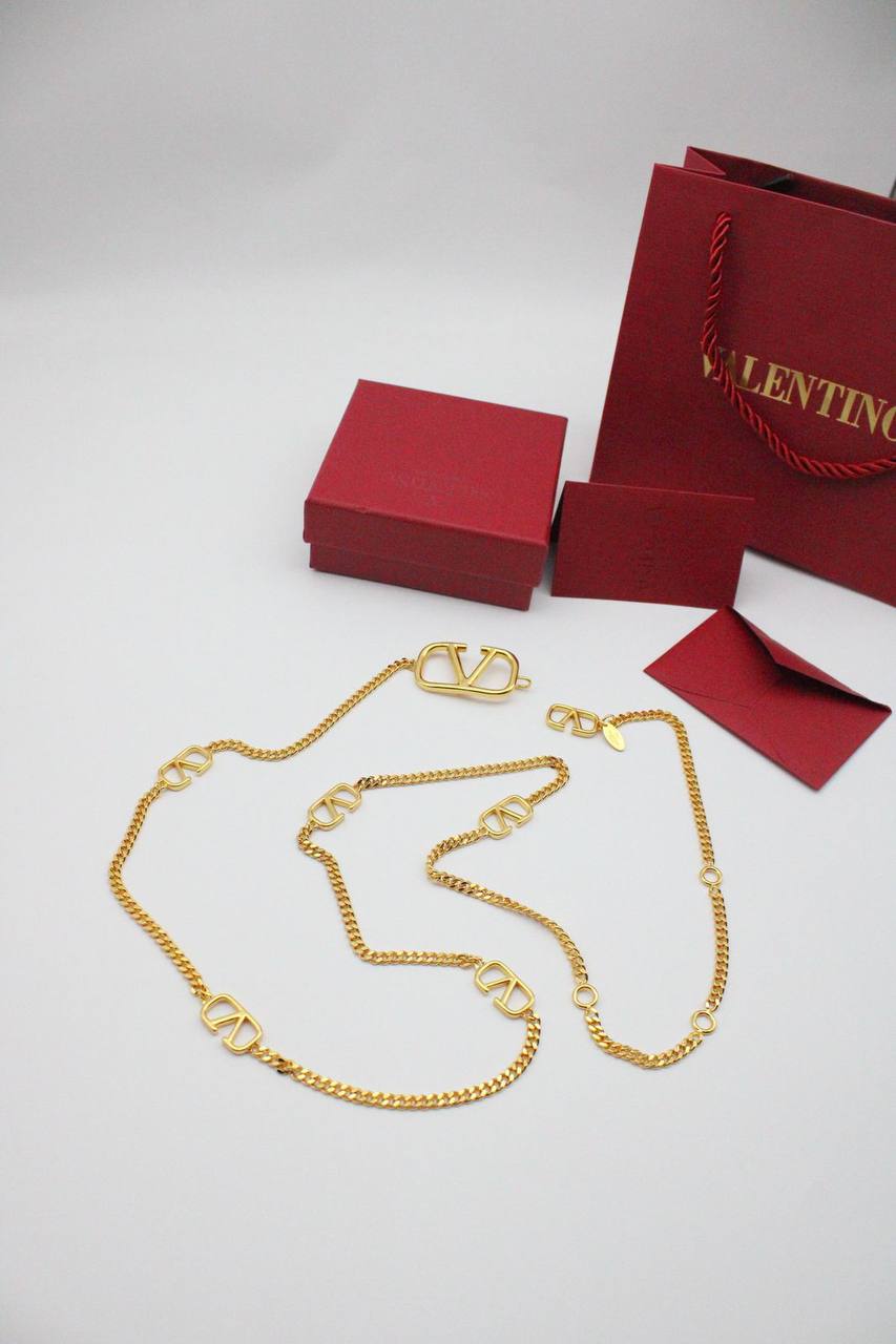 Belt
Valentino

90 dhs

Zain122
♥️♥️♥️