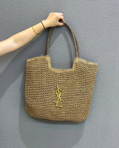 YSL
90 dhs💓

Zain244
♥️♥️♥️