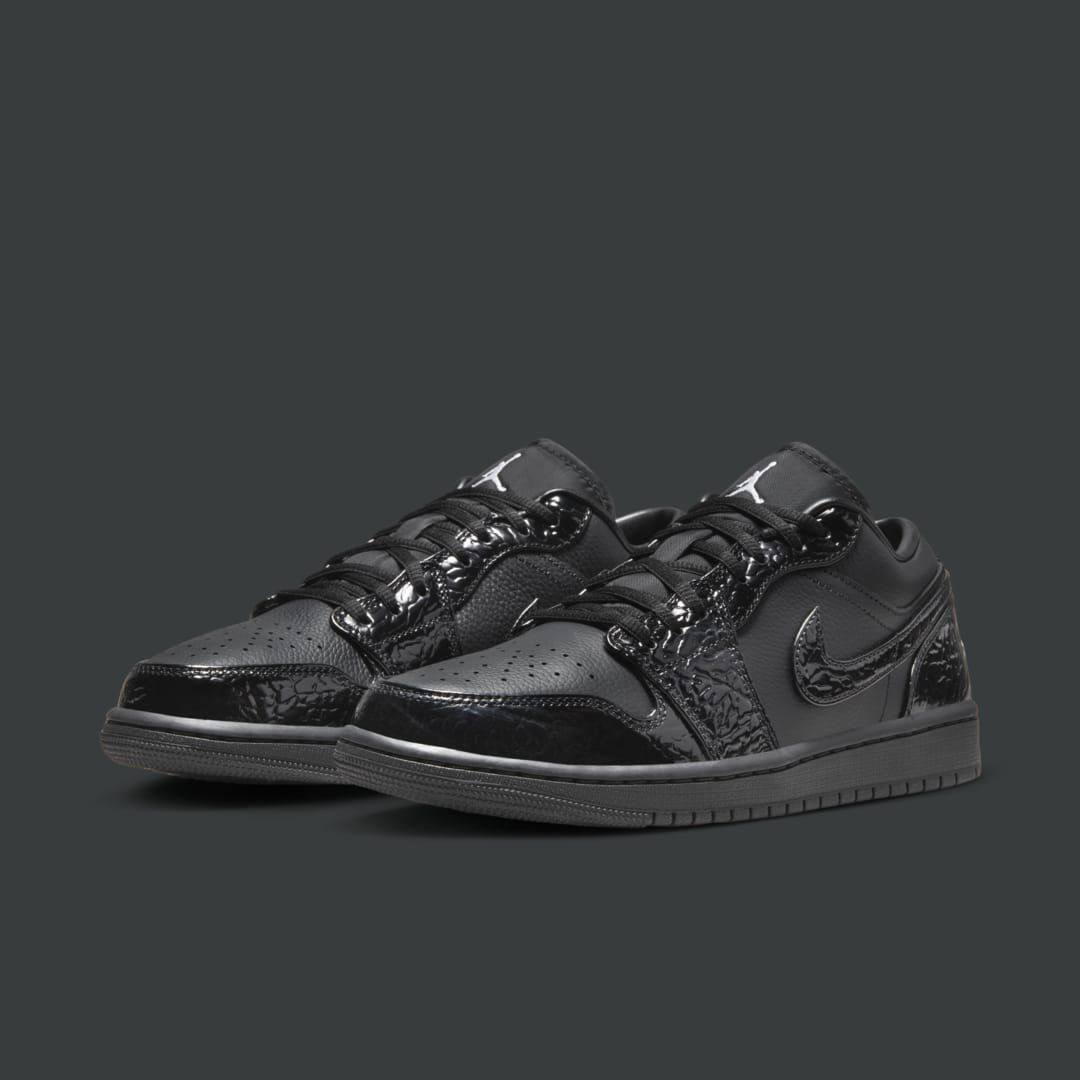 Air Jordan 1 Low "Black Croc"🖤🐊
36-46 AVAILABLE🤩
220 dhs✅

Zain242
♥️♥️♥️