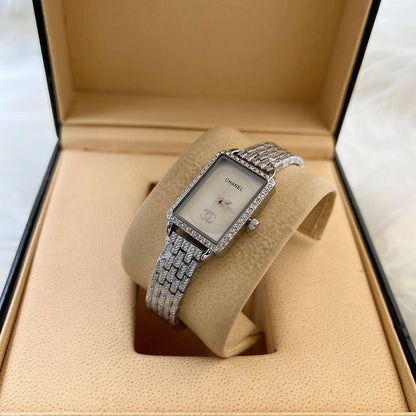 Aigner
Dior
Chanel
Piaget
Bvlgari
Gucci

55 dhs

Zain45
♥️♥️♥️