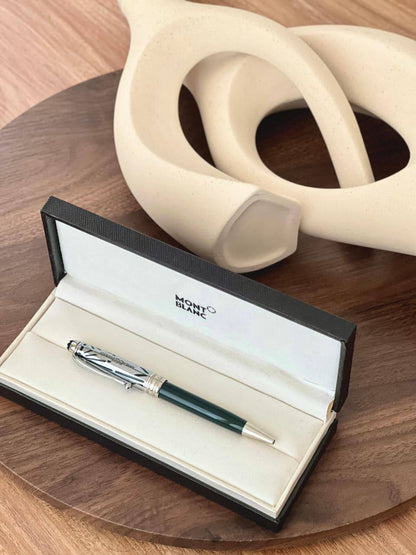 MONTBLANC
PEN 
*SUPER MASTER QUALITY ❗*
450 dhs✅

Zain267
♥️♥️♥️