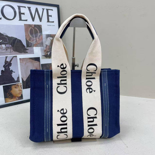 Chloe
25*19*9cm
70 dhs🪙💕

Zain17
♥️♥️♥️
