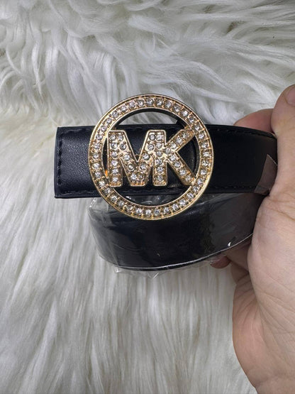 Brand belt
High  Quality 
Size：110 * 2.5 cm
30 dhs✅

Zain115
♥️♥️♥️