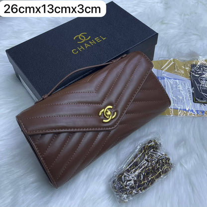 Chanel 

26cmx13cmx3cm

90 dhs 
With box


Zain72
♥️♥️♥️
