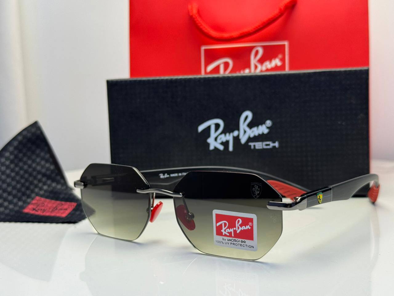 Ray Ban
55 dhs✅

Zain182
♥️♥️♥️