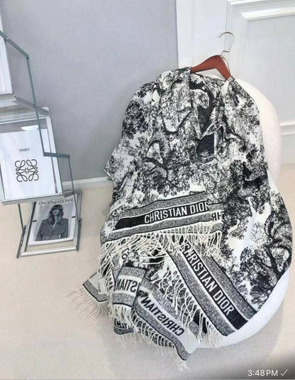 Winter scarf 
45 dhs🪙🌨️

Zain93
♥️♥️♥️