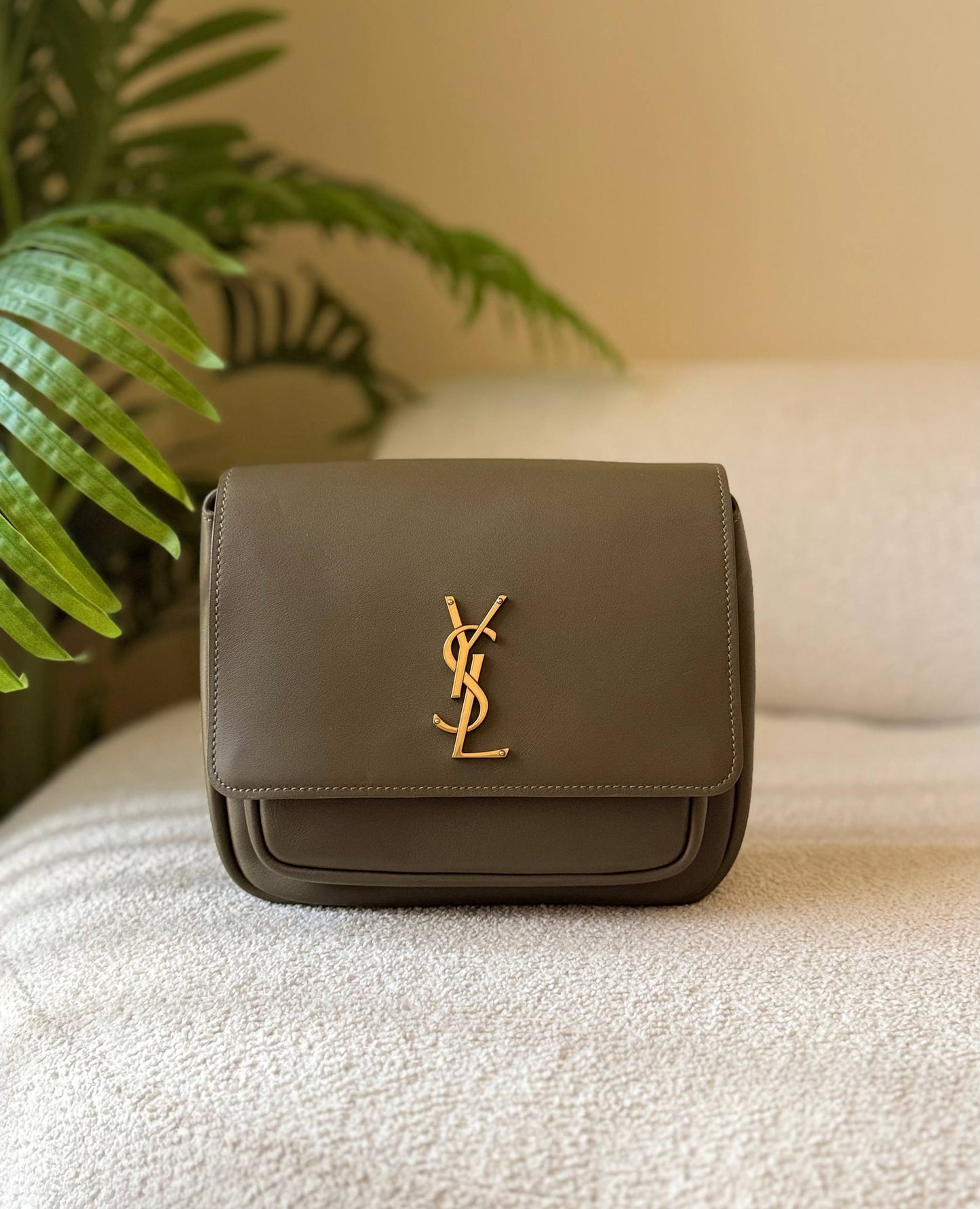 YSL - CHANEL     
           🦋💝
 🦋Available now 🩵💫
For Price 👇 WhatsApp✅
0568585901 
0507557372
0552275751 Owner Zain 👌

Zain246
♥️♥️♥️