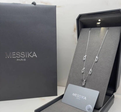 Messika ❤️‍🔥*
Necklace 💥
Master quality 💯
With normal boxes 🗃️ 
55 dhs💓
With master box 📦 
90 dhs💓

Zain216
♥️♥️♥️