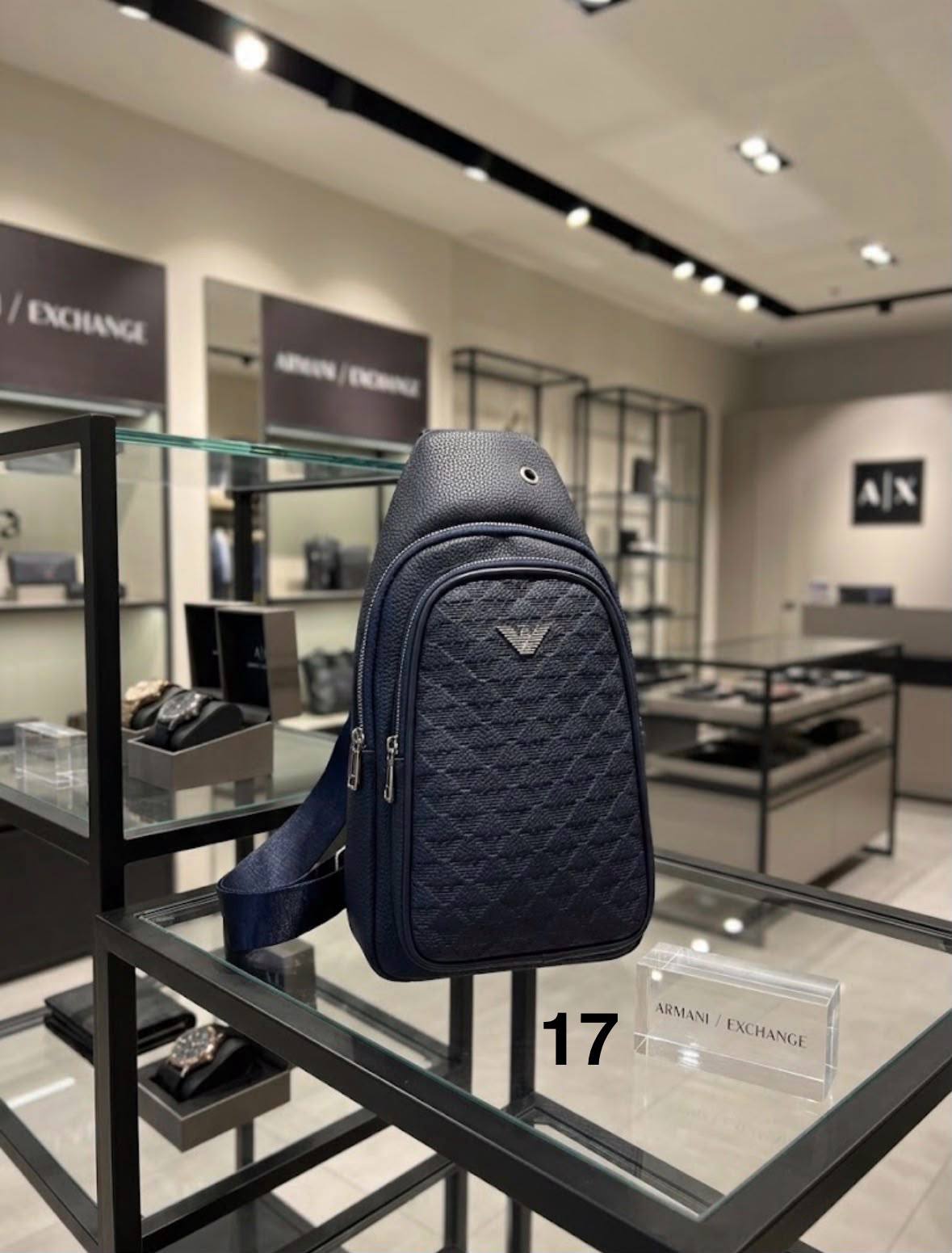 Gucci 
Bags


Good quality 
85 dhs🇦🇪🇦🇪🇦🇪

Zain182
♥️♥️♥️
