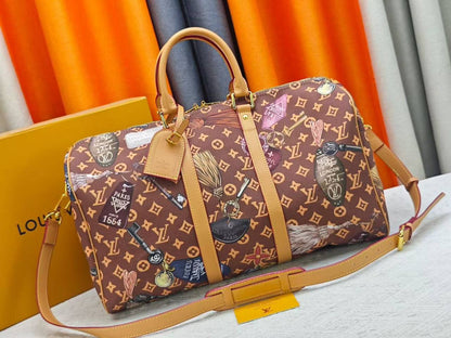 LV
Master
Size:45cm  
310 dhs✅

Zain114
♥️♥️♥️
