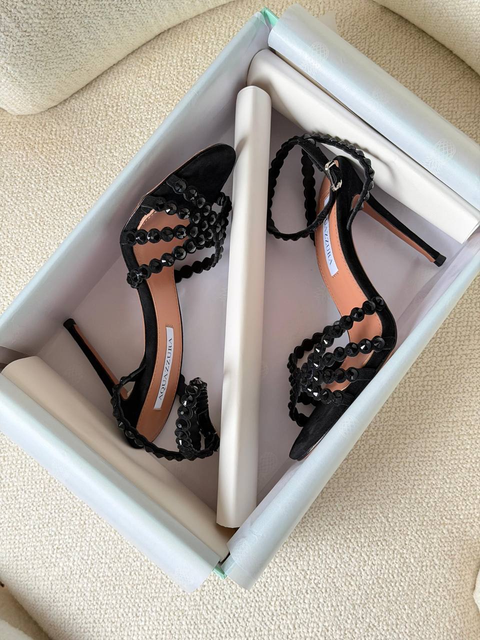 Aquazzura
𝑨𝑨𝑨 𝑸𝑼𝑨𝑳𝑰𝑻𝒀
𝑺𝑰𝒁𝑬 {36 𝒕𝒐 41}
450 dhs✅

Zain81
♥️♥️♥️