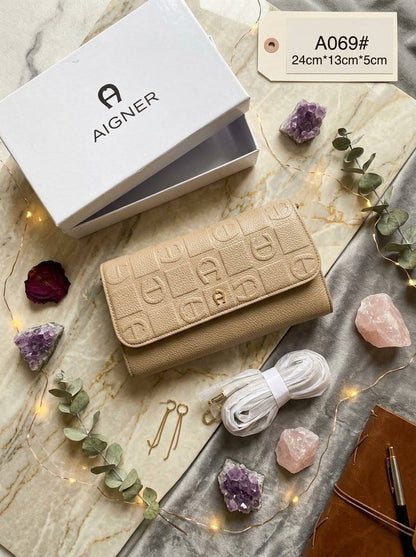 Aigner 

95 dhs
With box 

Zain72
♥️♥️♥️