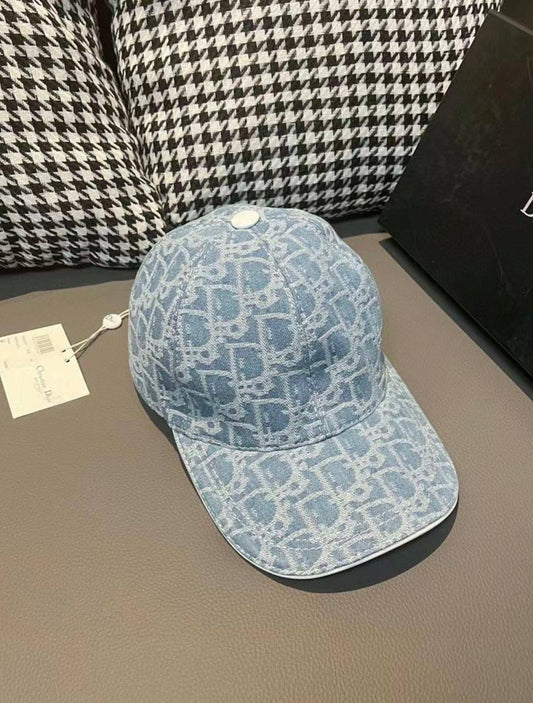 Dior Cap 

Super Master

With Box 🎁🎁🎁

135 dhs🌺

Zain33
♥️♥️♥️