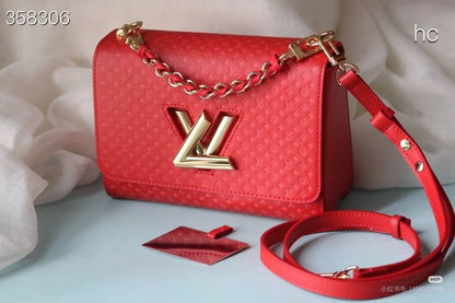 LV
Master🌺
350 dhs✅

Zain10
♥️♥️♥️