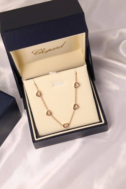 Chopard

 Happy Diamond Choker Necklace & EARINGS
🆕🎉🥳🎊🆕
💮18K gold , white Gold & Chmpn Gold Plated

Super Master Quality 

200 dhs🇦🇪 with normal box

225 dhs🇦🇪. Original Packing 🎁

Zain209
♥️♥️♥️
