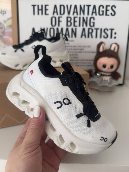 Loewe
For kids , 
Size 28 to 35 , 
150 dhs🪙

Zain196
♥️♥️♥️