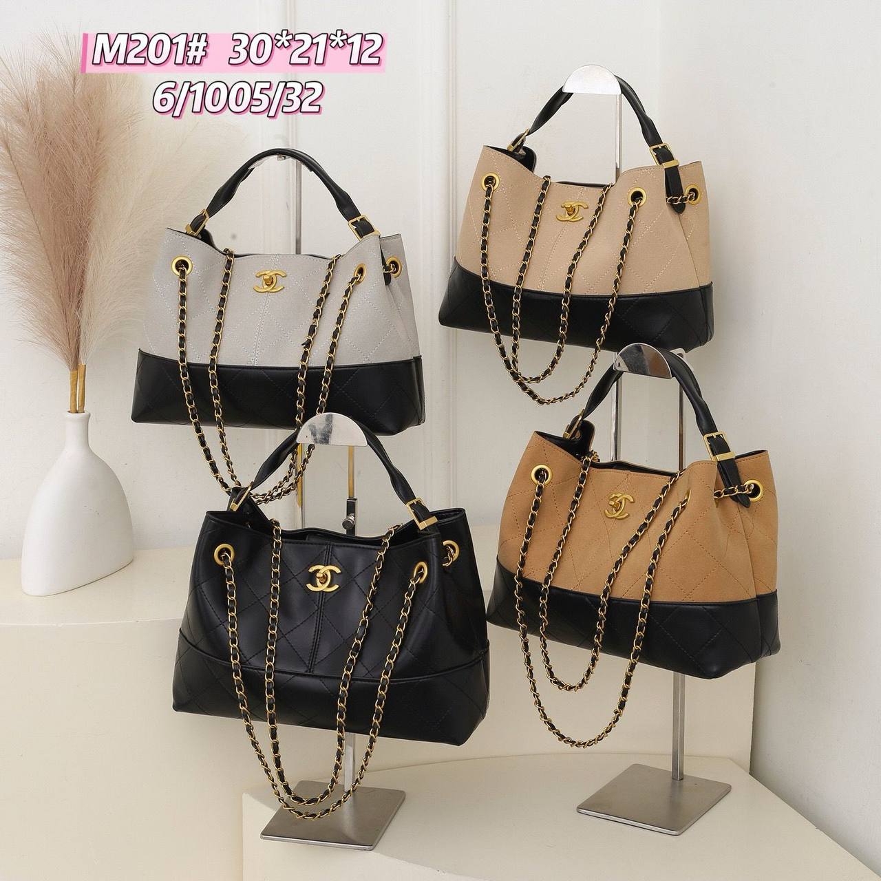 CHANEL 25ᴀ  ʜᴏʙᴏ
sᴜᴀᴅᴇ ᴄᴀʟғsᴋɪɴ & 
ʟᴇᴀᴛʜᴇʀ ᴍᴀᴛᴇʀɪᴀʟ
ɢᴏʟᴅ ʜᴀʀᴅᴡᴀʀᴇ
sɪᴢᴇ: 30 cm

75 dhs❤️

Zain31
♥️♥️♥️
