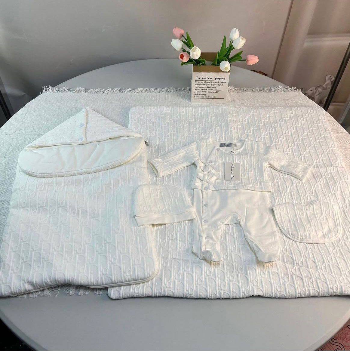 Baby Clothes 
New Stock
For Price 👇 WTSP Text Zain 0568585901

Zain151
♥️♥️♥️