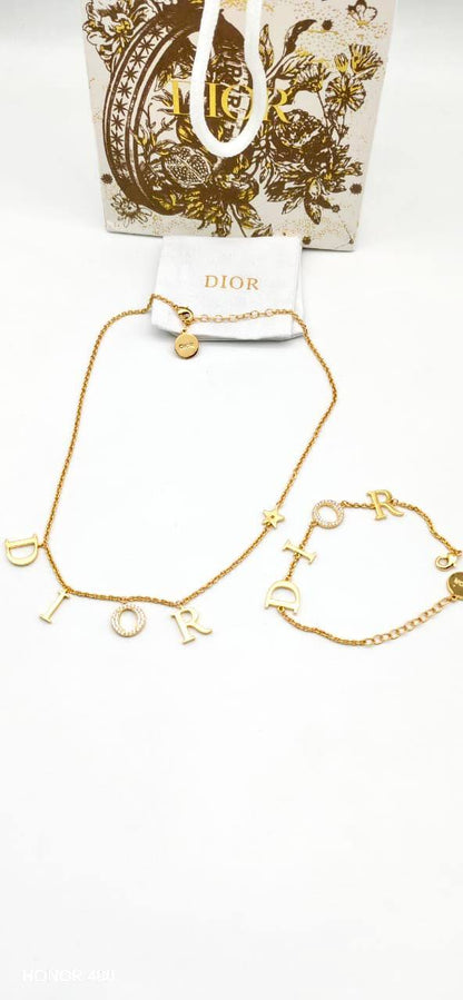 necklace and bracelet

120 dhs🇦🇪🇦🇪🇦🇪

Zain122
♥️♥️♥️