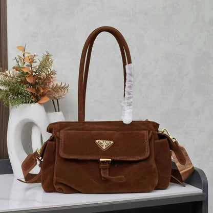 Prada
Master
260 dhs❣️

Zain10
♥️♥️♥️