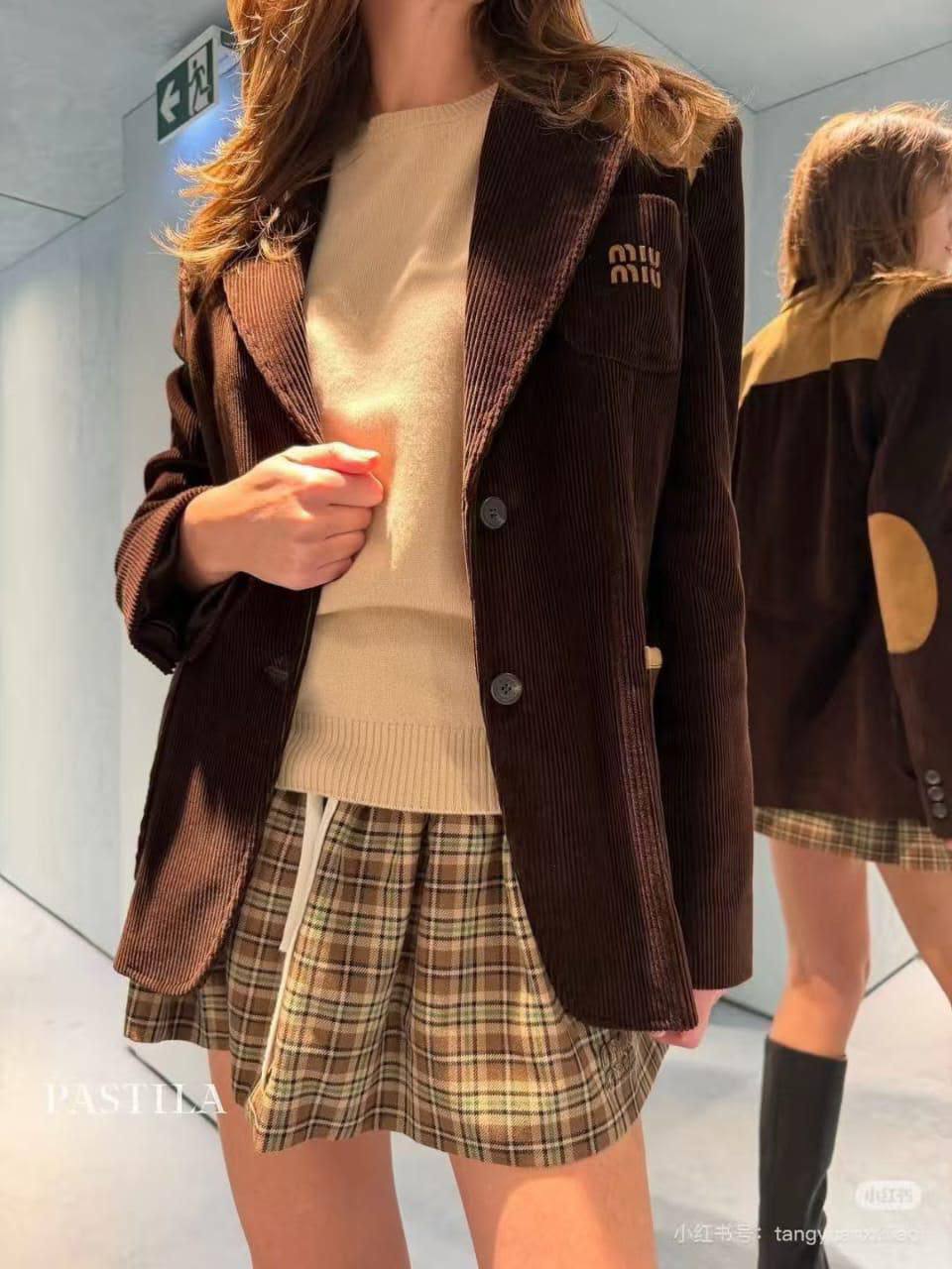 *New collections*                                                
MIU MIU
*Super Master quality*
*Sizes: S M L* 
450 dhs🇦🇪🇦🇪

Zain308
♥️♥️♥️
