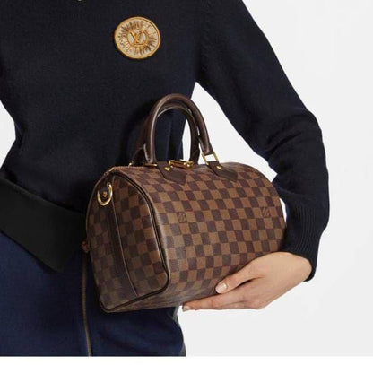 LV Master
Available now💕💕
25cm🥰 320 dhs❣️
30cm🥰 330 dhs❣️

Zain228
♥️♥️♥️
