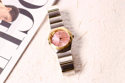 Omega Watch Ladies
New Model
230 dhs❣️

Zain33
♥️♥️♥️