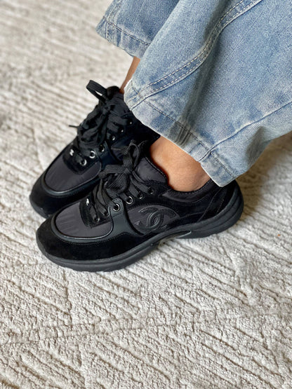 Chanel
Vip quality 

Size:36 to 41

430 dhs🇦🇪🇦🇪🇦🇪

Zain113
♥️♥️♥️