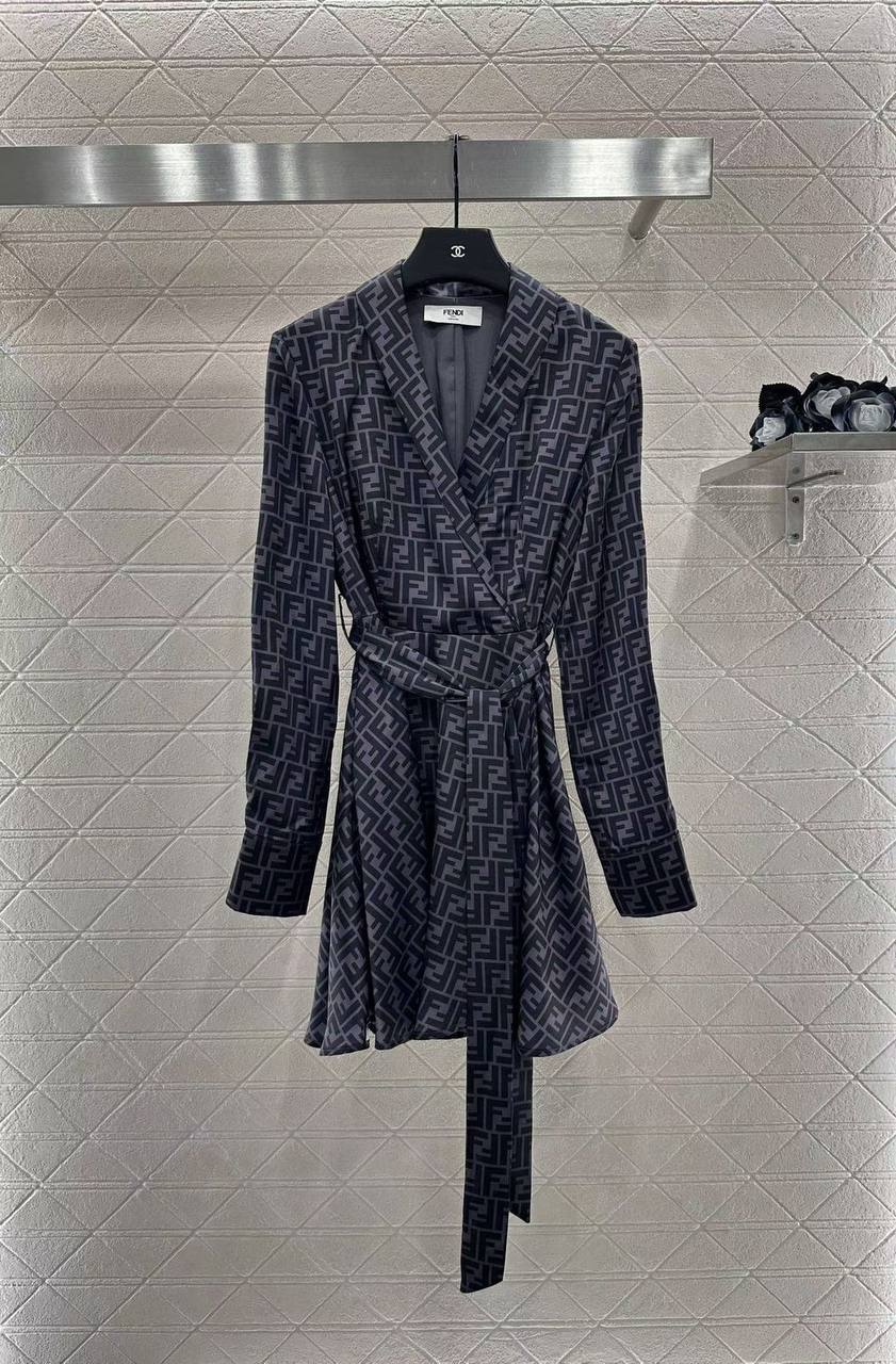 *New collections 💕💕   
190 dhs🪙🌨️
*good  quality  
*Sizes:S M L 
*AVAILABL

Zain231
♥️♥️♥️
