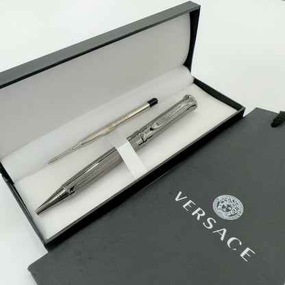 Pen
55 dhs💓

Zain273
♥️♥️♥️