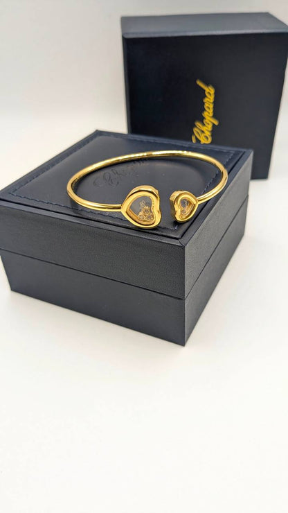 Chopard
*Master Quality* 
*Bracelet*
85 dhs✅ with Normal Box 🎁
120 dhs✅ with Master Box 🎁

Zain210
♥️♥️♥️