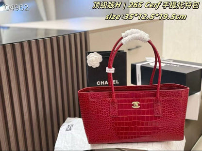 Chanel
Master❣️❣️
280 dhs✅

Zain137
♥️♥️♥️
