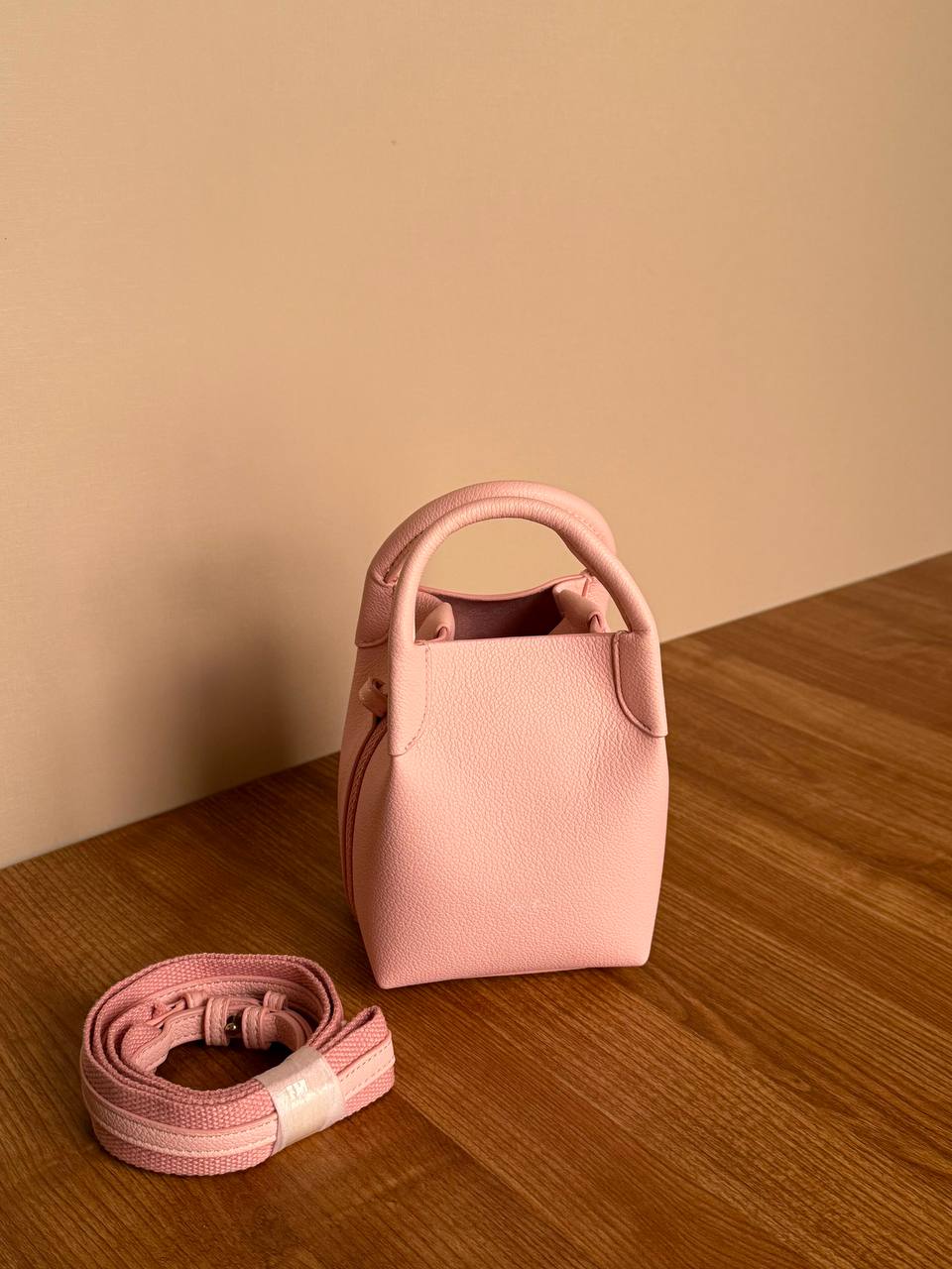 LORO PIANA 

13_16cm 
350 dhs🇦🇪🇦🇪

 MASTER QUALITY
 With box🎁

Zain167
♥️♥️♥️