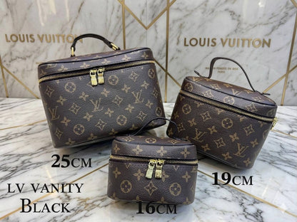 LV
 ᴠᴀɴɪᴛʏ ᴛᴏᴘ ʜᴀɴᴅʟᴇ  ᴄʀᴏssʙᴏᴅʏ ʟᴏɴɢ sᴛʀᴀᴘ
Rᴇᴍᴏᴠᴀʙʟᴇ sᴛʀᴀᴘ
ᴡɪᴛʜʙᴏx🎁🎁🎁
ʟᴇᴀᴛʜᴇʀ
sɪᴢᴇ ᴄʜᴇᴄᴋ!!!!
      25ᴄᴍ:100 dhs✅
      19ᴄᴍ:95 dhs✅
      16ᴄᴍ:90 dhs✅ 

Zain56
♥️♥️♥️