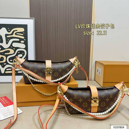 LV
110 dhs✅

with box
🎁🎁🎁

Zain203
♥️♥️♥️