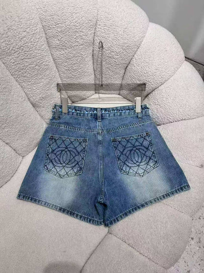 *New collections*                                                
CHANEL
*Super Master quality*
*Sizes: S M L* 
300 dhs💓

Zain308
♥️♥️♥️