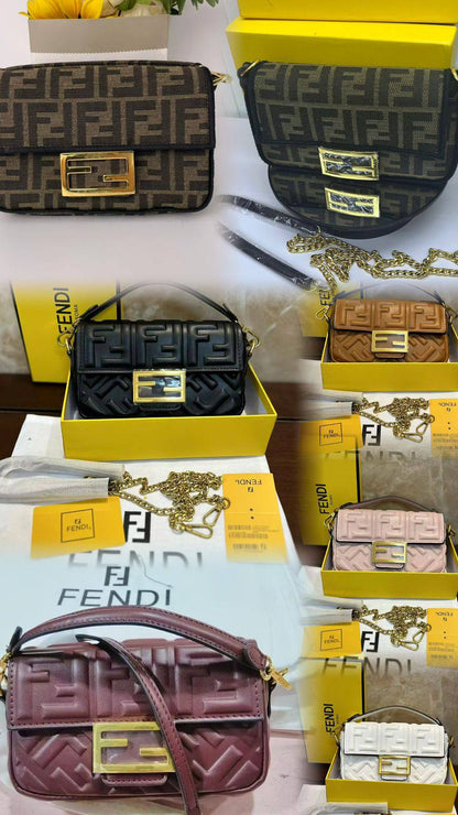 Fendi
95 dhs❣️
size：20cm
Good-quality 

with box🎁🎁🎁

Zain35
♥️♥️♥️