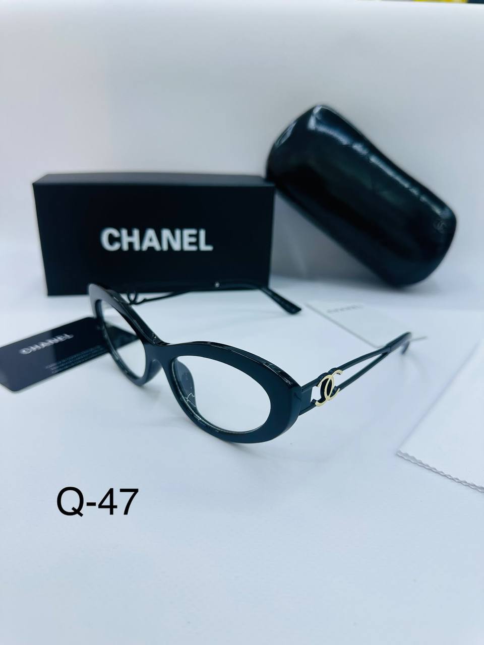 Sunglasses 🕶️*
New stock 💥
good quality 💯
Copy one 1️⃣ 
With master box 🗃️ 
50 dhs💛

Zain216
♥️♥️♥️