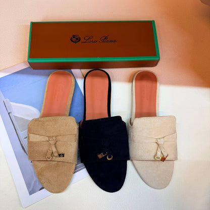 Loro Piana
Size 36to41
70 dhs👑

Zain236
♥️♥️♥️
