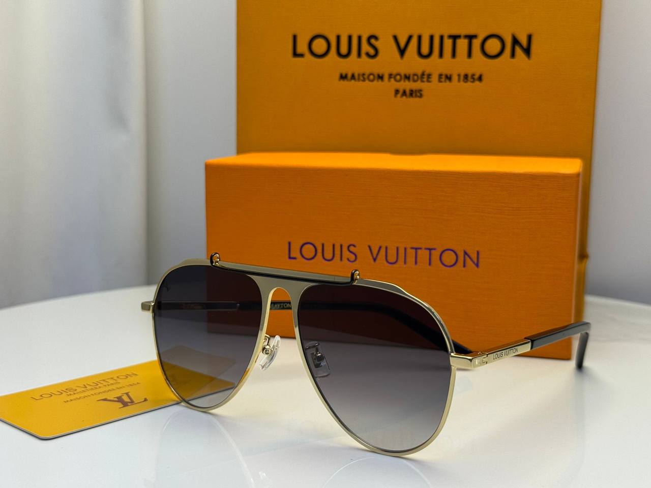 Sunglasses
75 dhs✅

Zain182
♥️♥️♥️