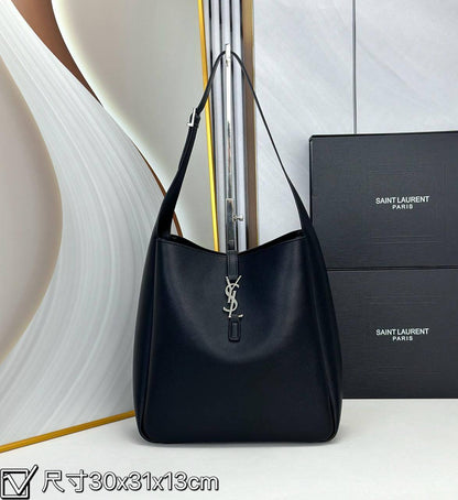 YSL 
Master
30cm🫶🏼
320 dhs👑

Zain228
♥️♥️♥️