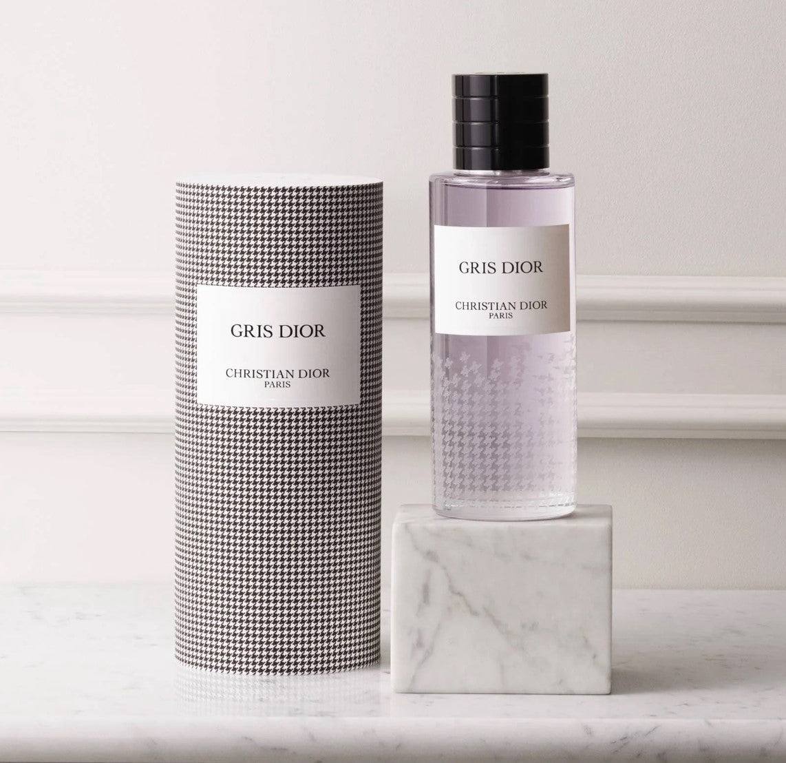 GRIS DIOR 

60 dhs🇦🇪🇦🇪

Zain01
♥️♥️♥️