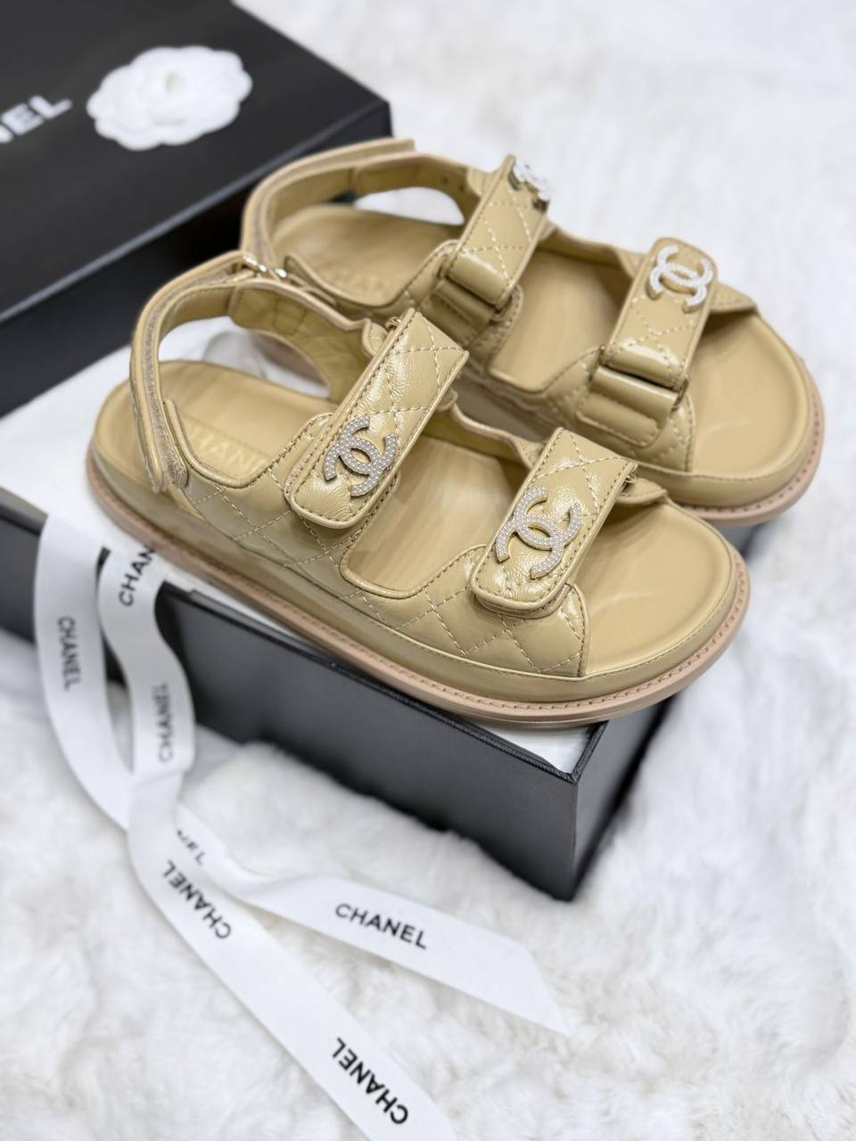 😍  CHANEL 😍
💎 _VIP QUALITY +A*_ 💎
Size 37 To 41
530 dhs✅

Zain292
♥️♥️♥️