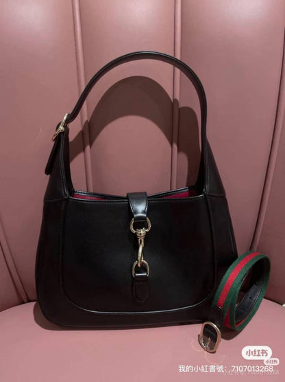 Gucci
Master❣️❣️
260 dhs✅

Zain10
♥️♥️♥️
