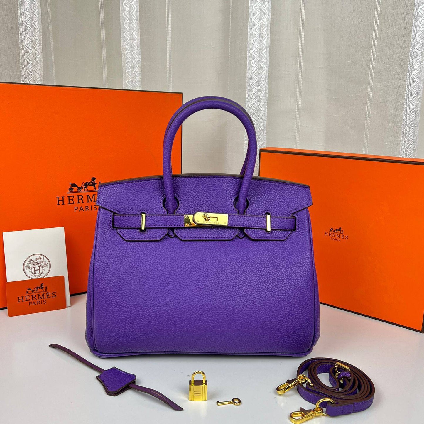 Hermes
30 cm
90 dhs🌺

Zain137
♥️♥️♥️