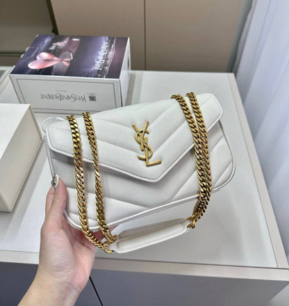 YSL 
NEW CAME GOOD QUALITY 

WITH BOX 
🎁🎁🎁

100 dhs✅

Zain39
♥️♥️♥️